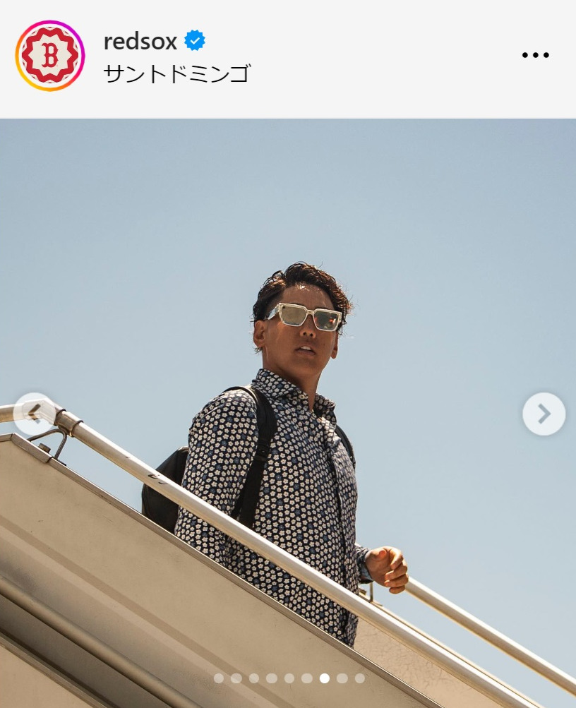ドミニカ共和国に到着した吉田正尚（レッドソックスの公式インスタグラムから）