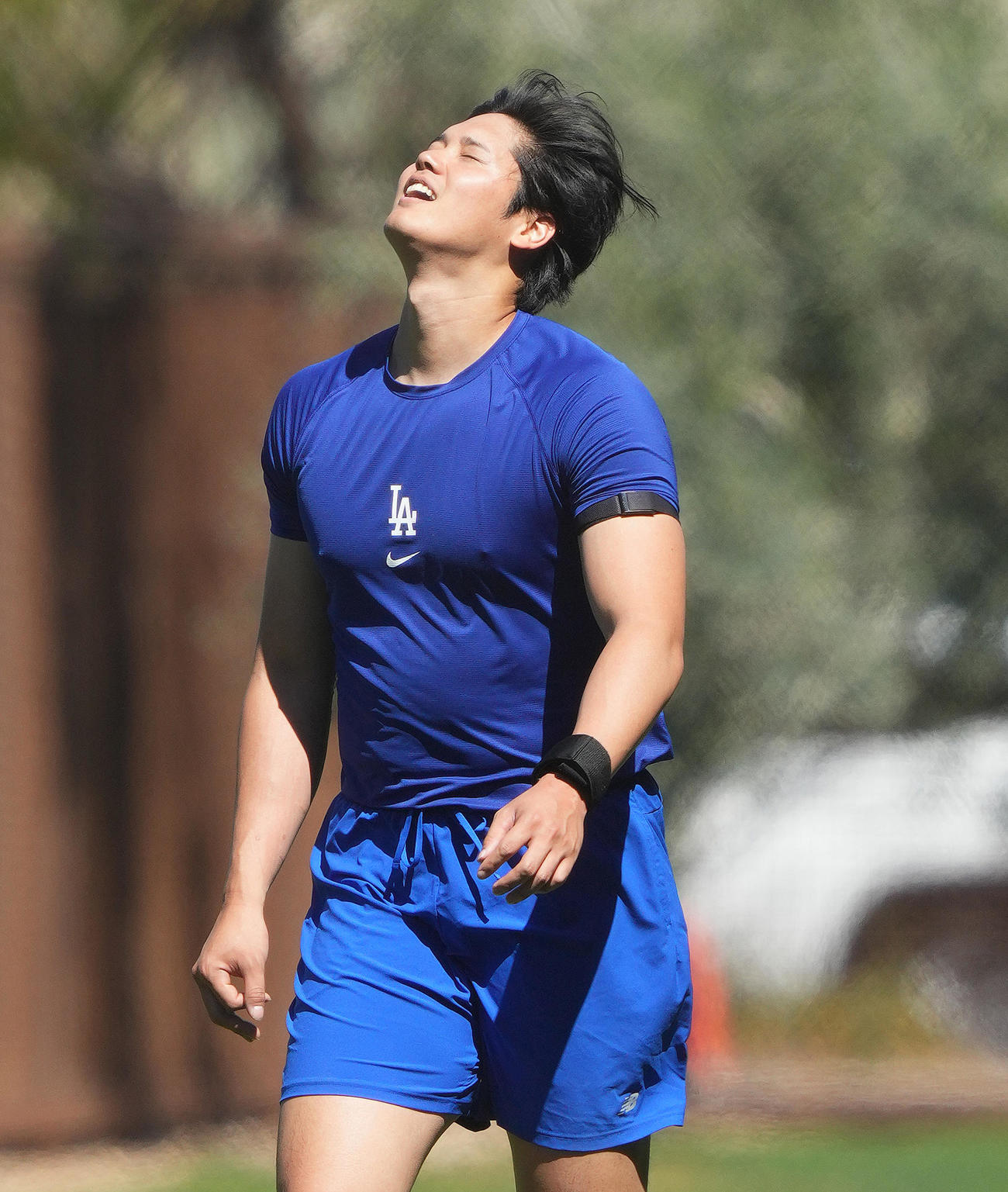 トレーニング中に髪をなびかせるドジャース大谷（撮影・菅敏）