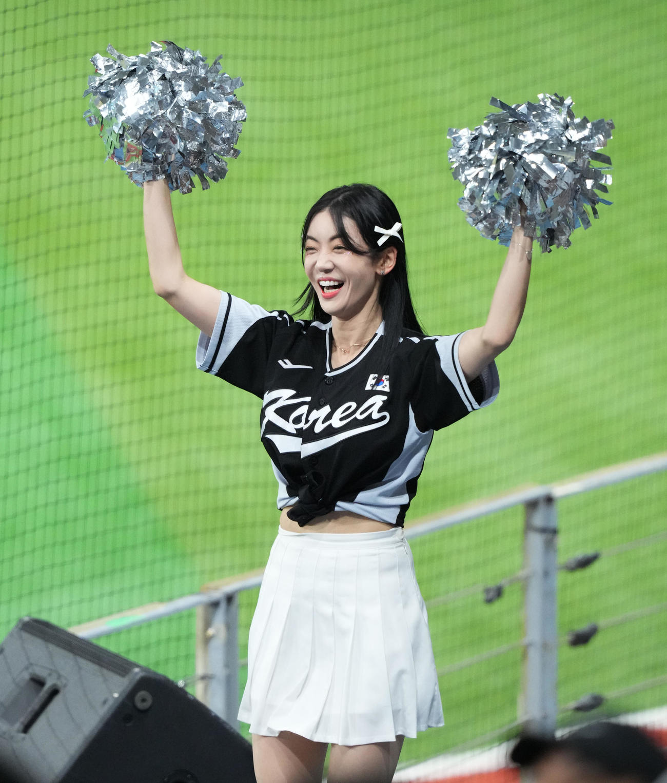 パドレス対韓国　スタンドを盛り上げる韓国チア（撮影・菅敏）