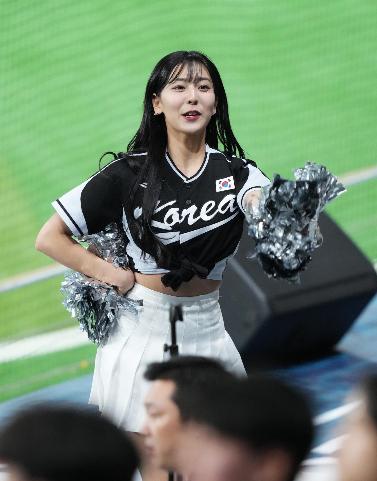 パドレス対韓国　観客を盛り上げる韓国チア（撮影・菅敏）