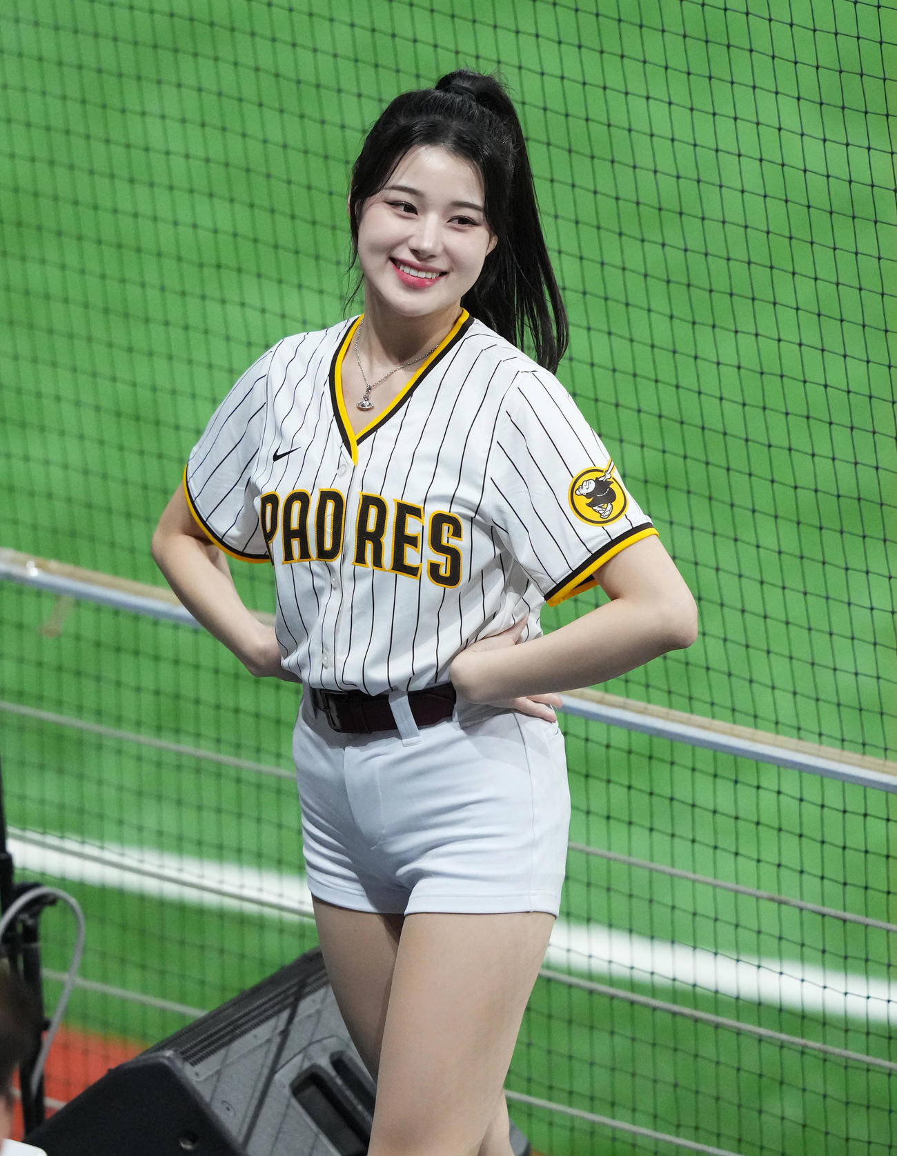 パドレス対韓国　スタンドを盛り上げるパドレスチア（撮影・菅敏）