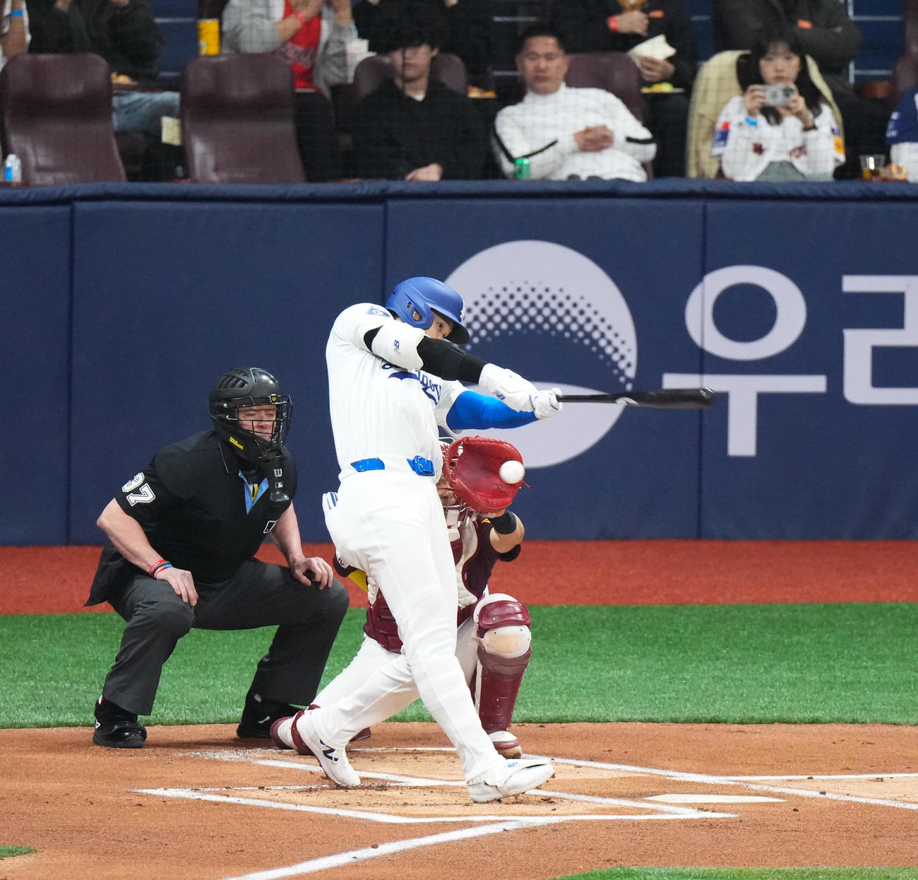 キウム対ドジャース　1回表ドジャース1死、空振りの三振に倒れる大谷（撮影・菅敏）
