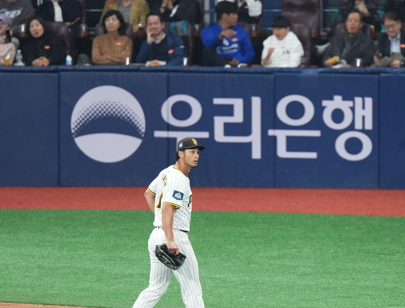 パドレス対ドジャース　4回途中、降板するダルビッシュ（撮影・菅敏）