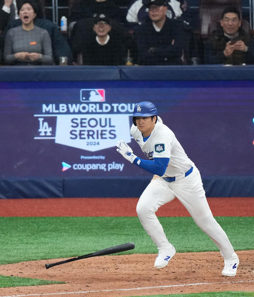 ドジャース対パドレス 8回 大谷 (撮影・菅敏)