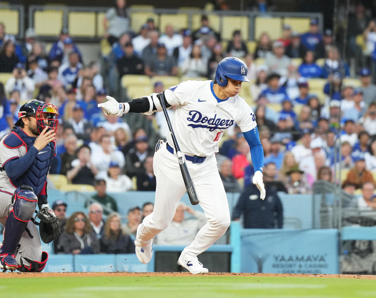 ドジャース対ブレーブス　1回裏ドジャース1死、一ゴロに倒れる大谷（撮影・菅敏）