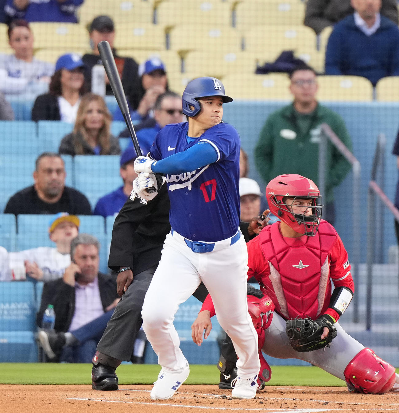 ドジャース対エンゼルス　1回裏ドジャース1死、三ゴロに倒れる大谷（撮影・菅敏）