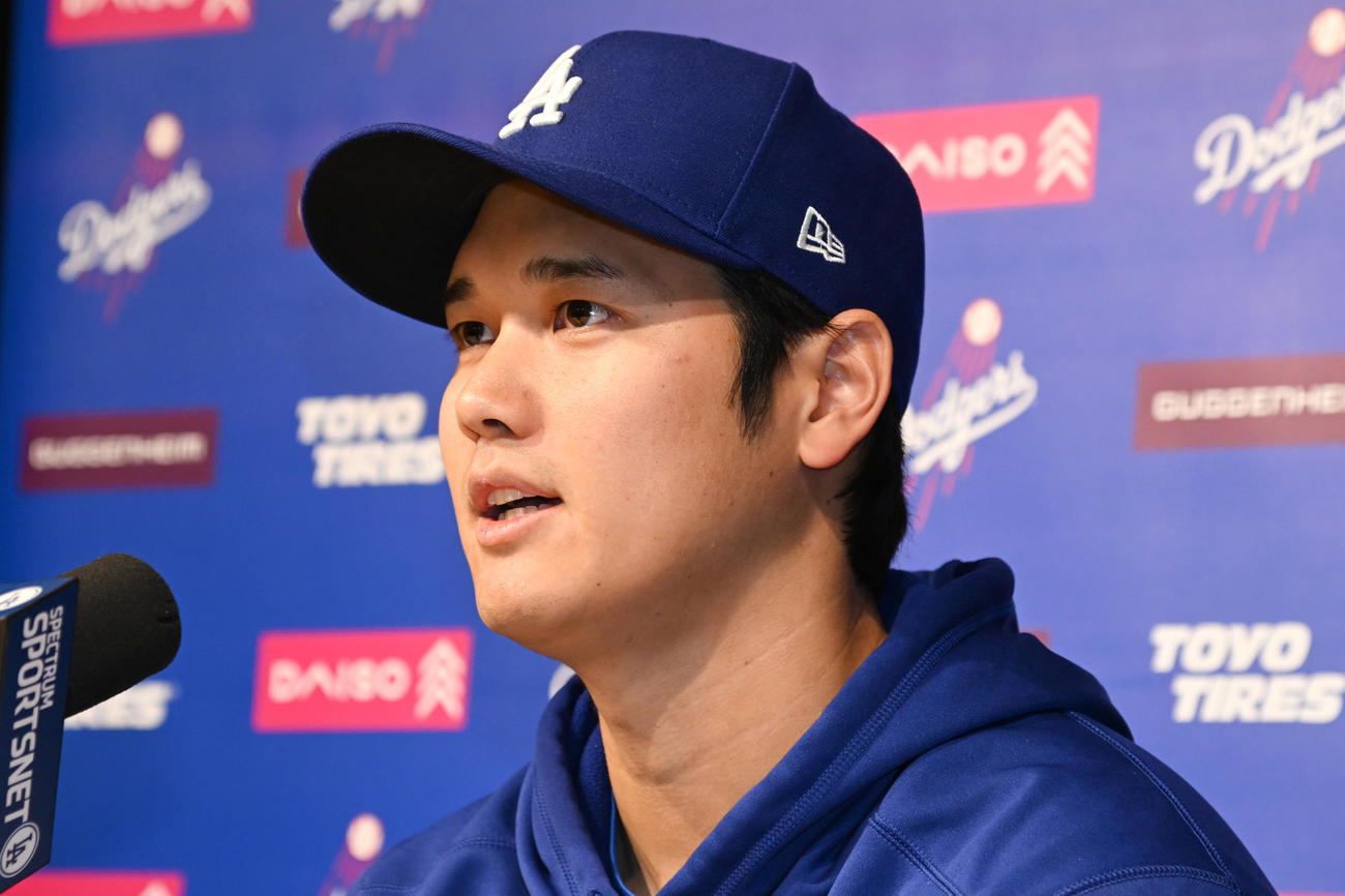 会見するドジャース大谷（提供Jon SooHoo／LA Dodgers）