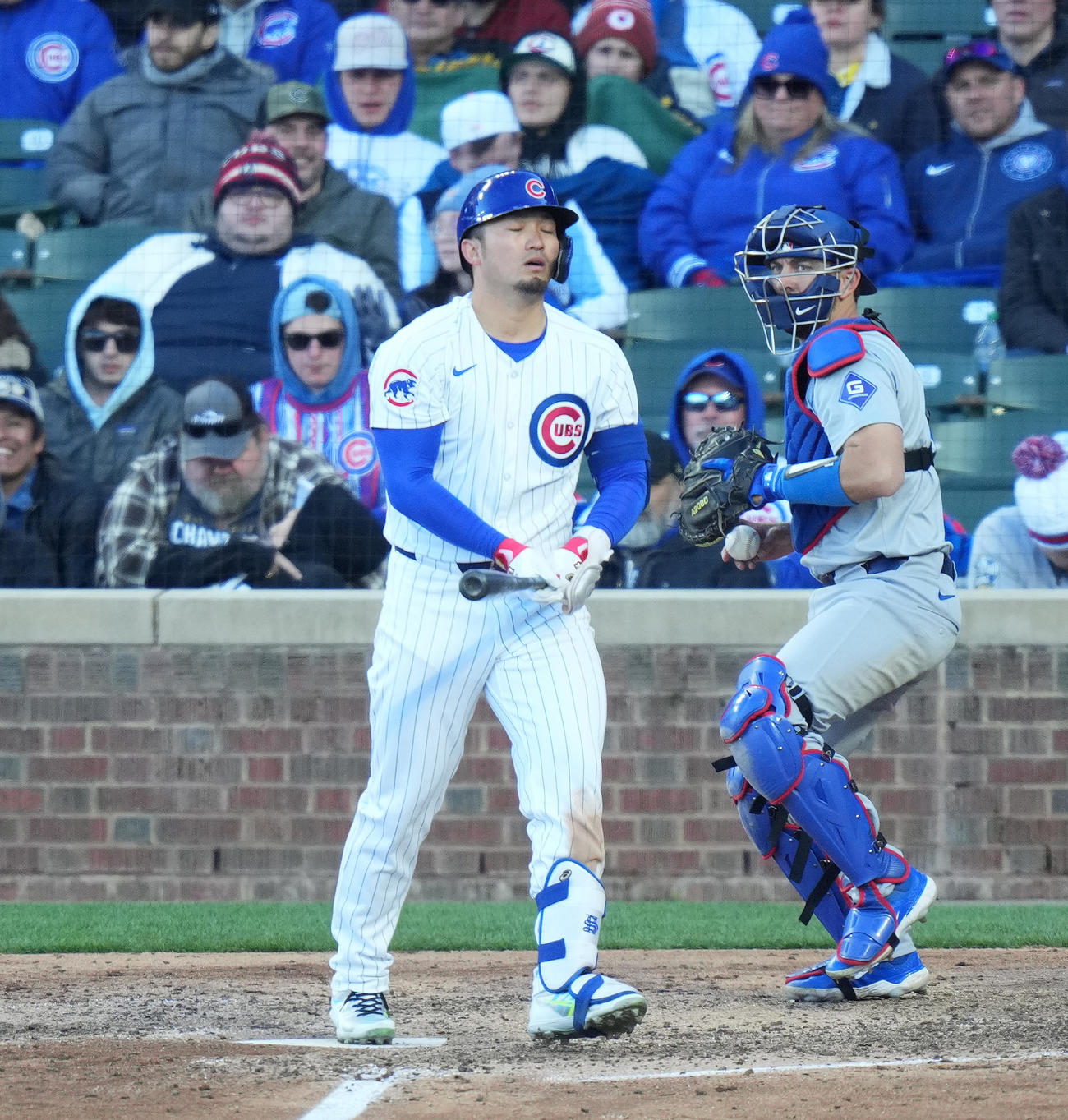 カブス対ドジャース　8回裏カブス無死、空振りの三振に倒れる鈴木（撮影・菅敏）