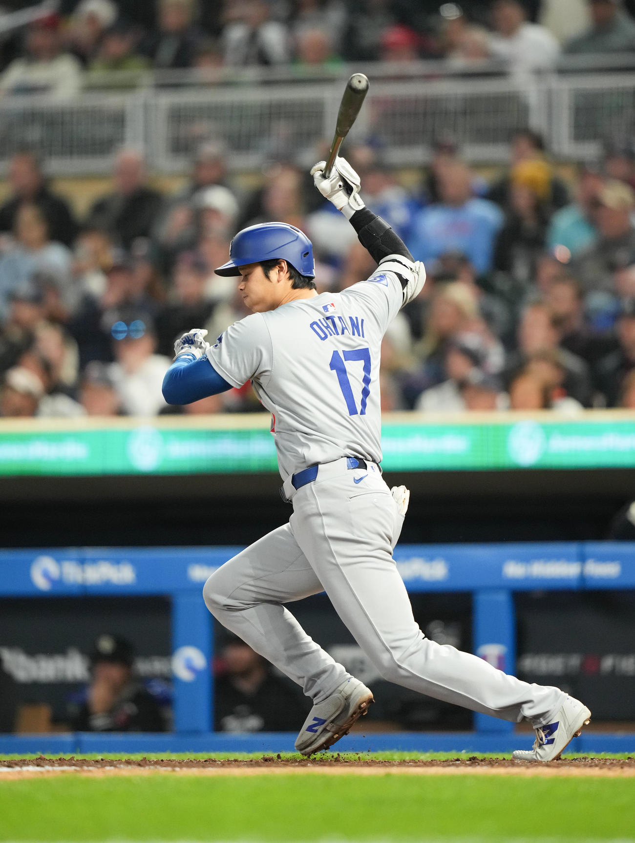 ツインズ対ドジャース　8回表ドジャース2死満塁、二ゴロに倒れる大谷（撮影・菅敏）