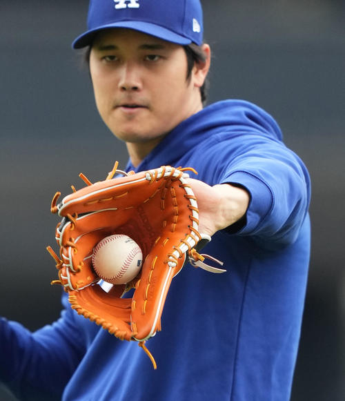 大谷翔平 実投球ボール オラクルパーク 本人投球キャッチ 動画あり MLB公式球 大谷翔平、ESPNの全米放送に通訳なしで登場「英語がかなりうまい」中継