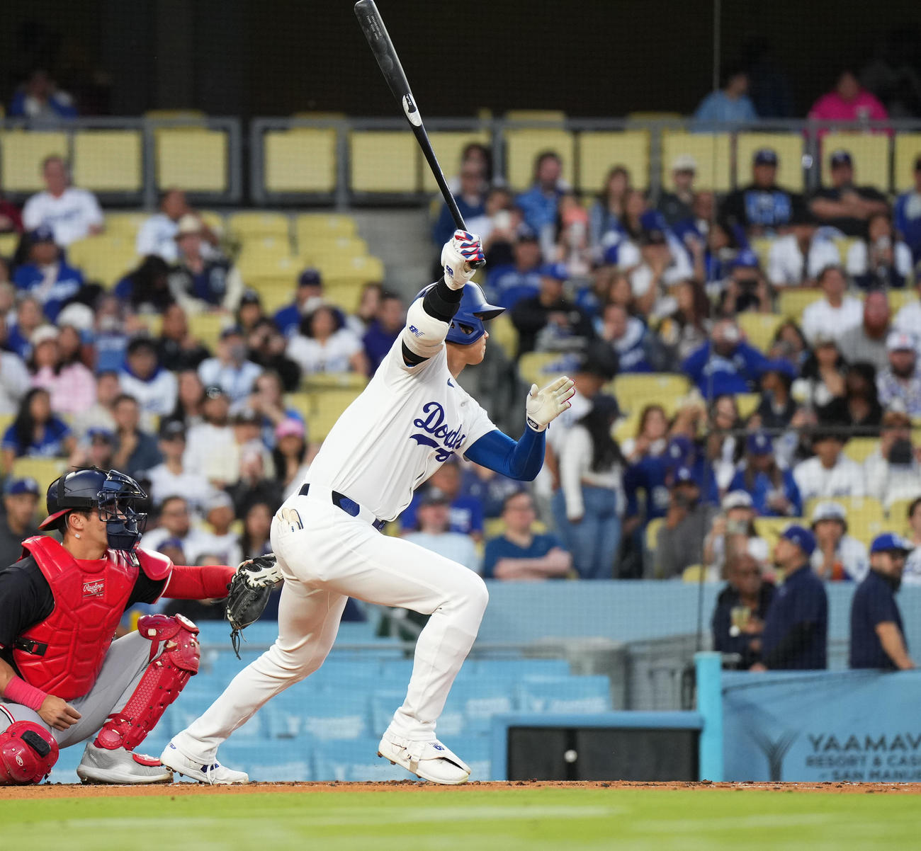 ドジャース対ナショナルズ　1回裏ドジャース無死一塁、左前打を放つ大谷（撮影・菅敏）