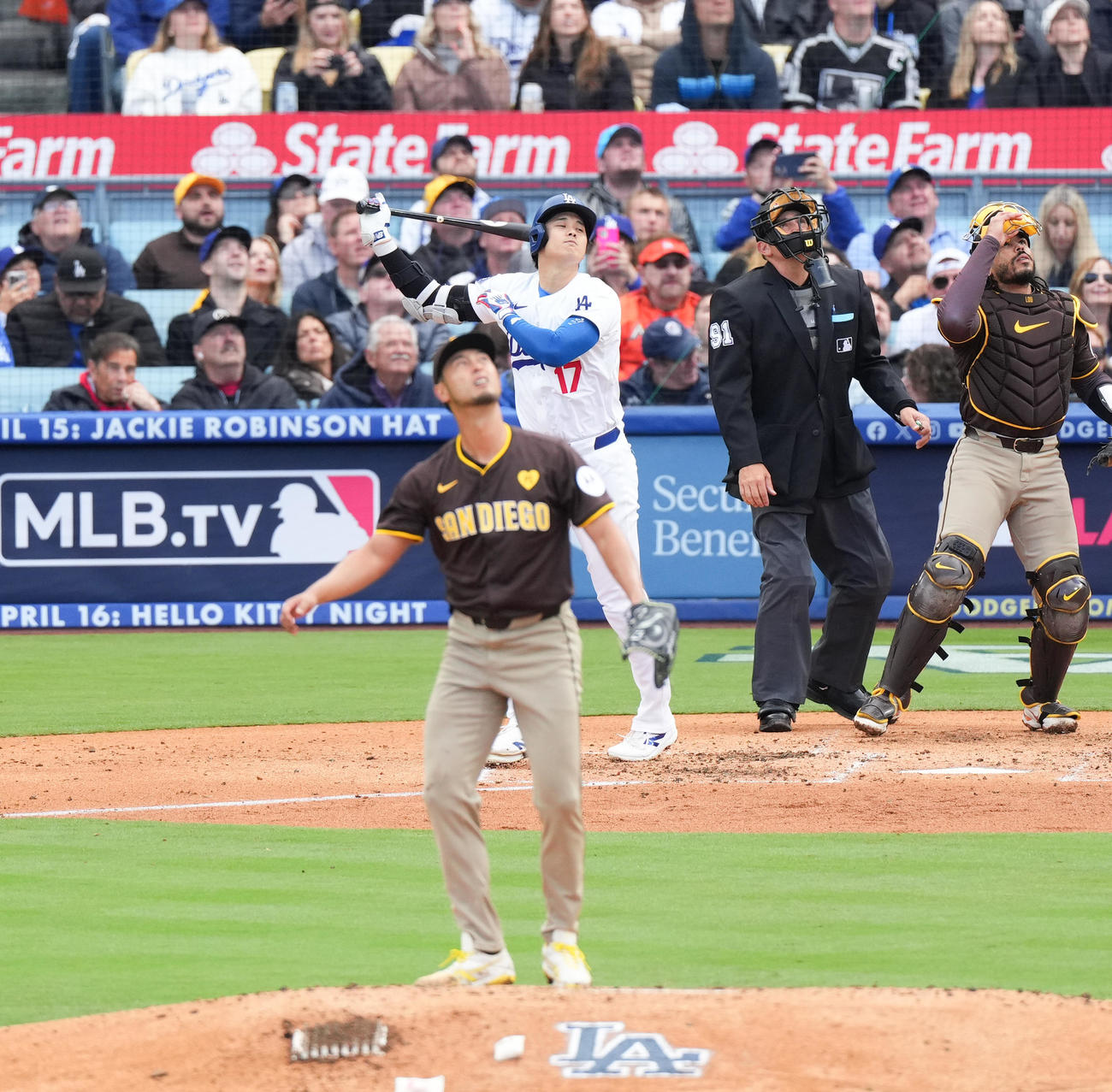 ドジャース対パドレス　3回裏ドジャース2死、ダルビッシュから三飛に倒れる大谷（撮影・菅敏）