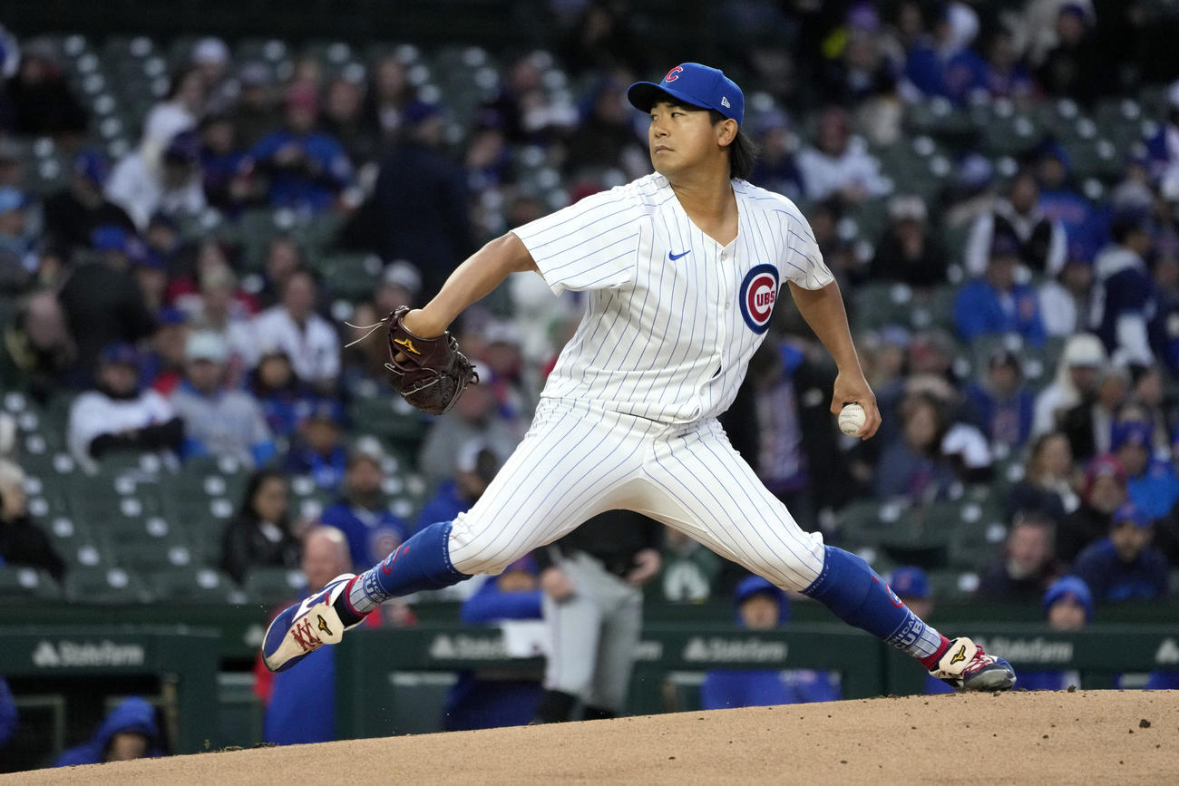 マーリンズ戦で力投するカブス今永（AP）