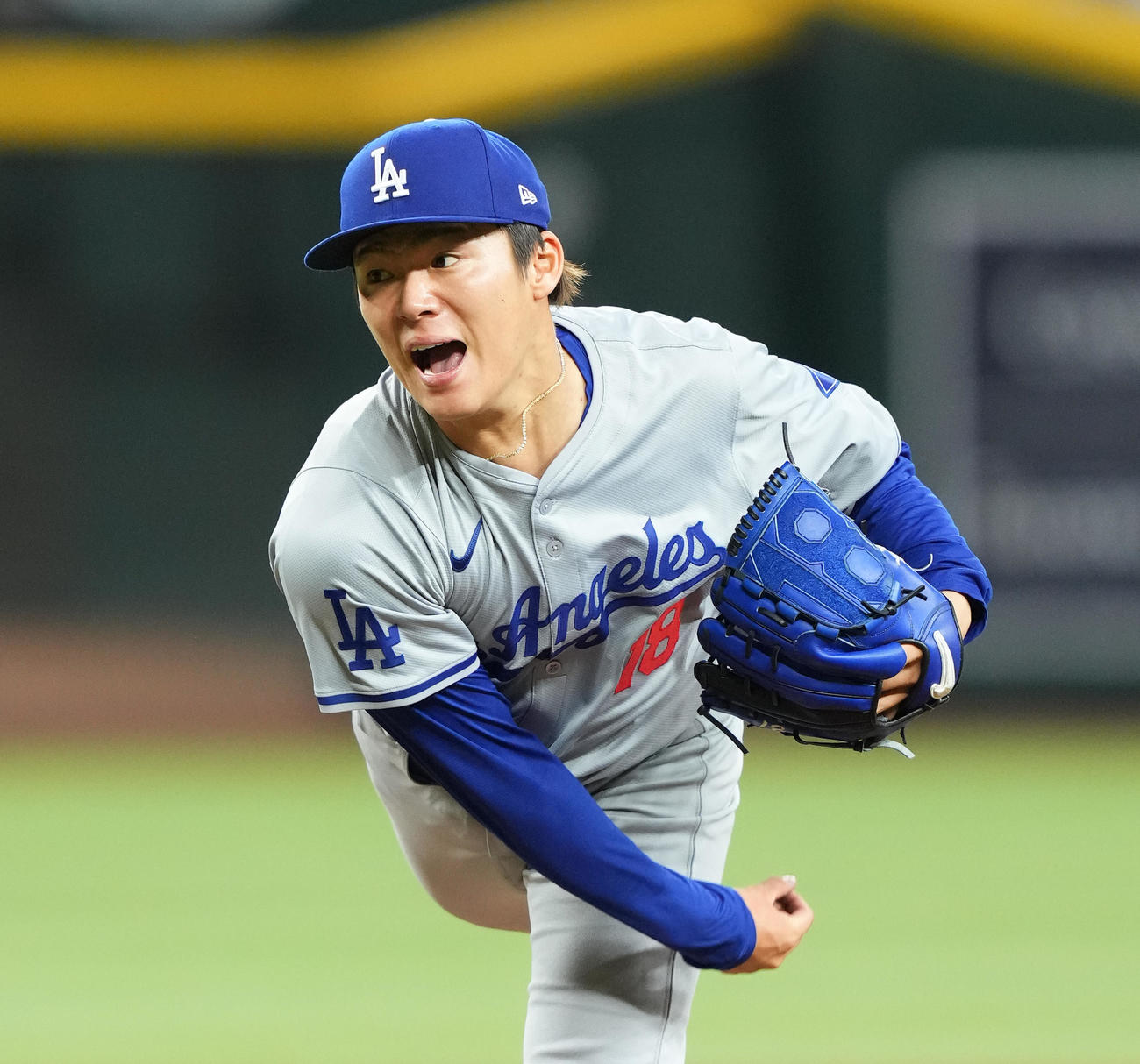 ダイヤモンドバックス対ドジャース　ドジャース先発の山本（撮影・菅敏）