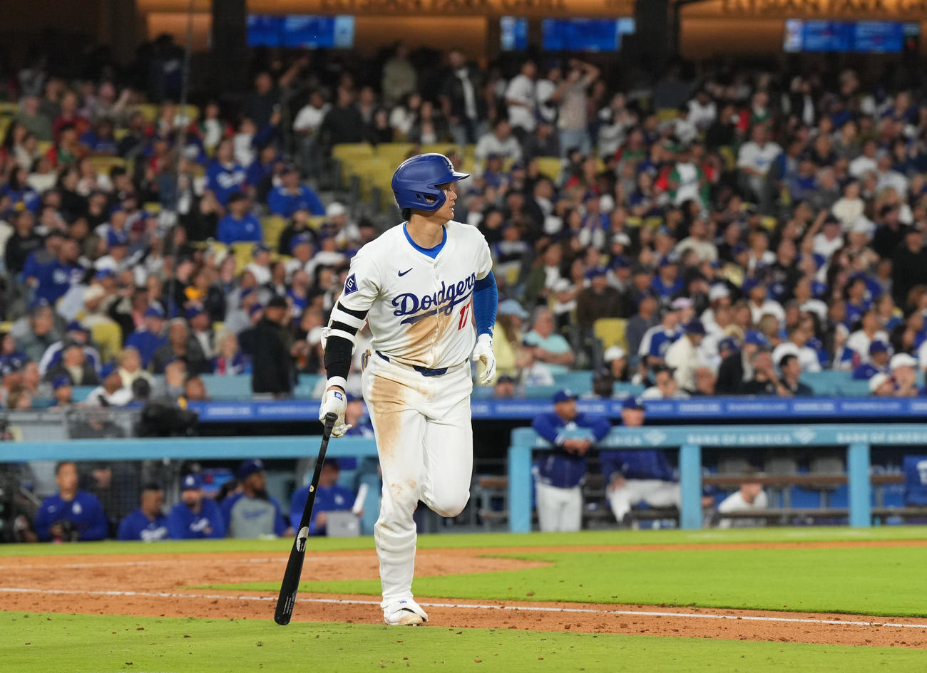 ドジャース対マーリンズ　6回裏ドジャース2死一塁、左飛に倒れる大谷（撮影・菅敏）