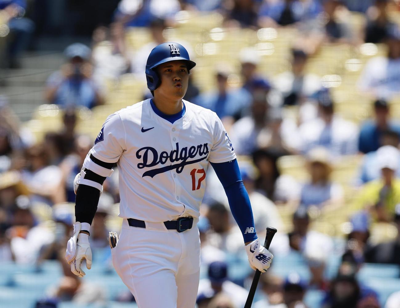 ドジャース対マーリンズ　1回裏ドジャース1死、見逃し三振に倒れベンチに戻るドジャース大谷翔平（撮影・藤尾明華）