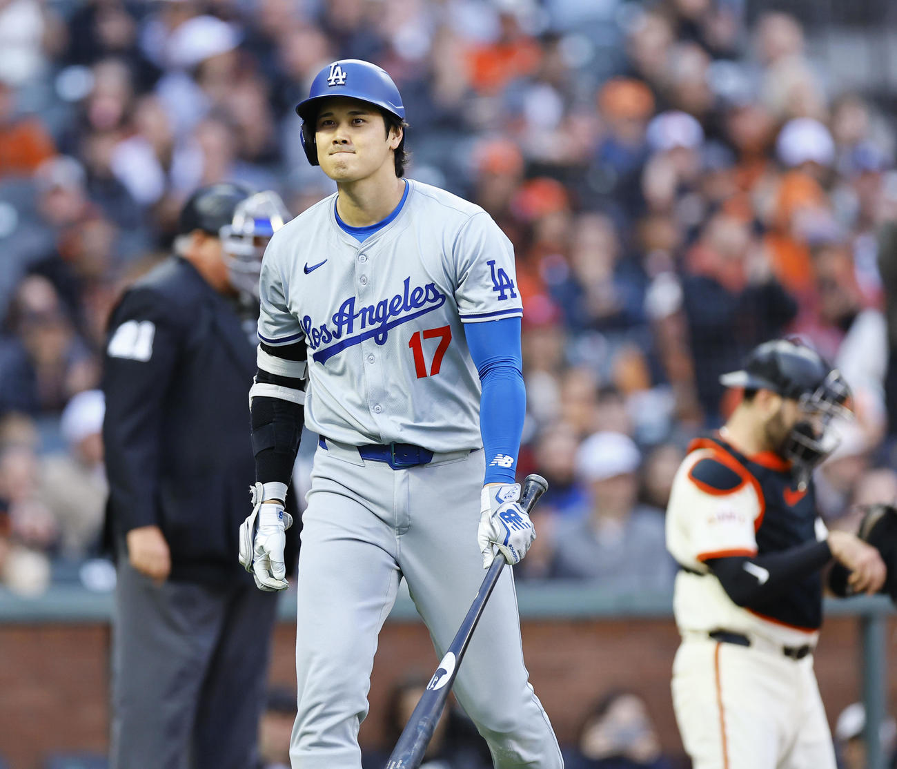 ジャイアンツ対ドジャース　3回表ドジャース無死、見逃し三振に倒れた（撮影・藤尾明華）