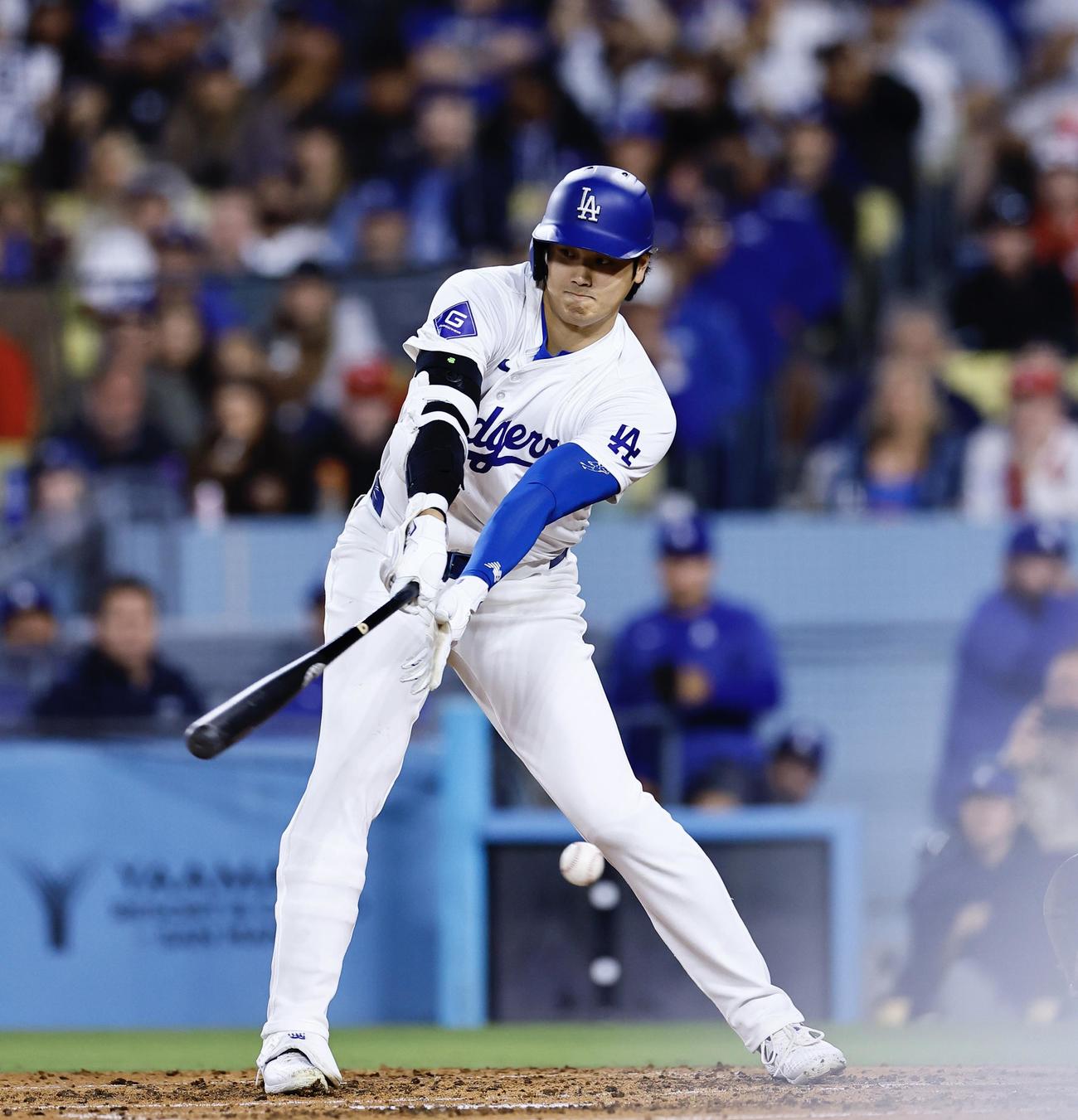 ドジャース対レッズ　4回裏ドジャース2死一、二塁、大谷翔平は空振り三振に倒れる（撮影・藤尾明華）