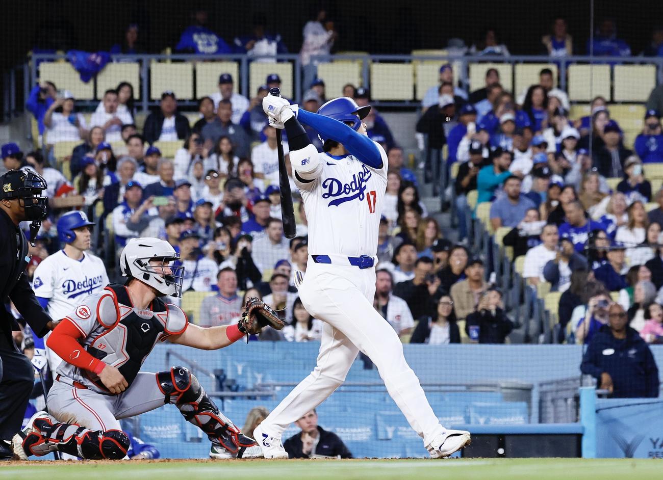 ドジャース対レッズ　3回裏ドジャース1死一塁、大谷翔平は左越えに2点本塁打を放つ（撮影・藤尾明華）