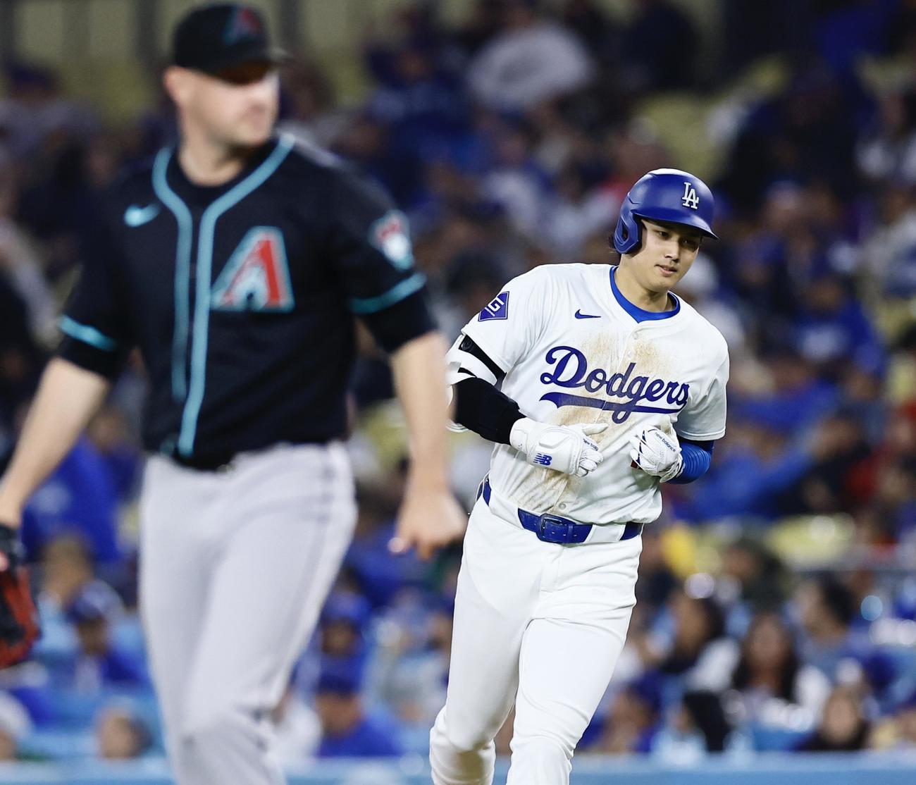 ドジャース対ダイヤモンドバックス　8回裏ドジャース1死、右飛に倒れた大谷翔平（撮影・藤尾明華）