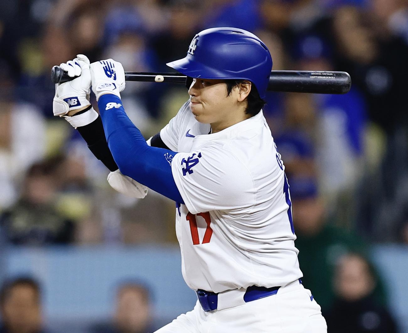 ドジャース対ダイヤモンドバックス　6回裏ドジャース1死三塁、大谷翔平は右前に適時打を放つ（撮影・藤尾明華）