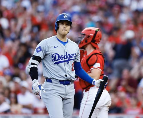 レッズ対ドジャース　3回表ドジャース2死、空振り三振に倒れた大谷（撮影・藤尾明華）