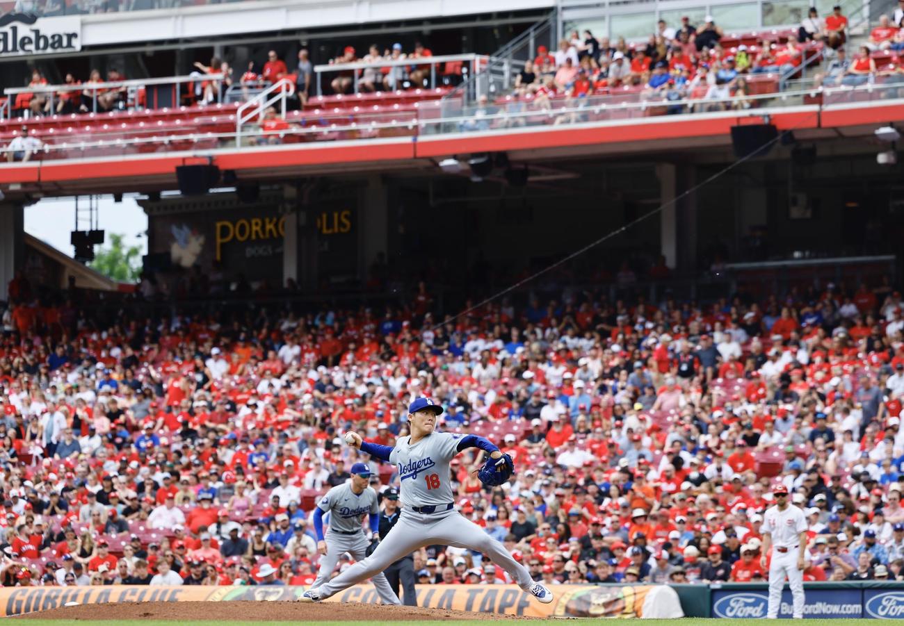 レッズ対ドジャース　先発のドジャース山本由伸（撮影・藤尾明華）