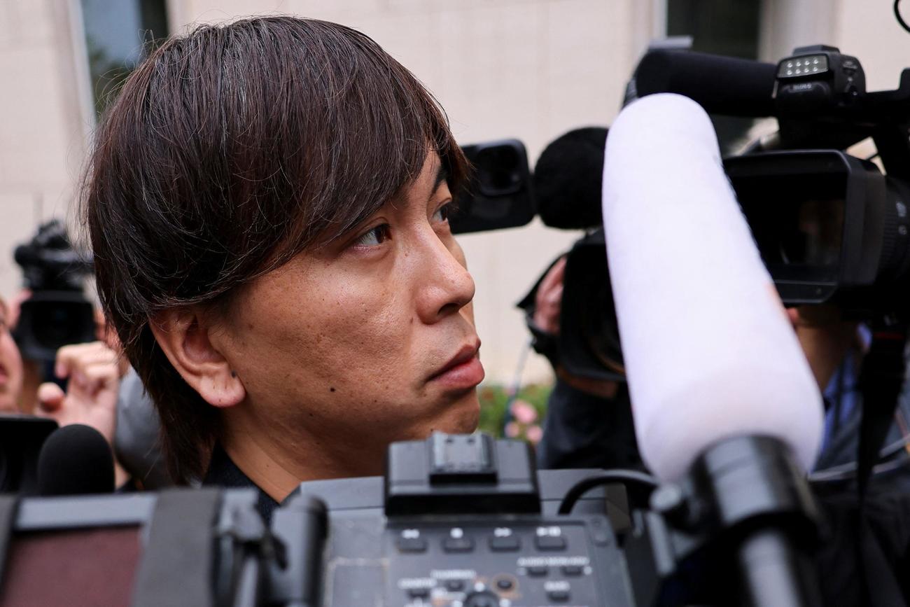 連邦地裁に到着した水原一平被告（ロイター）