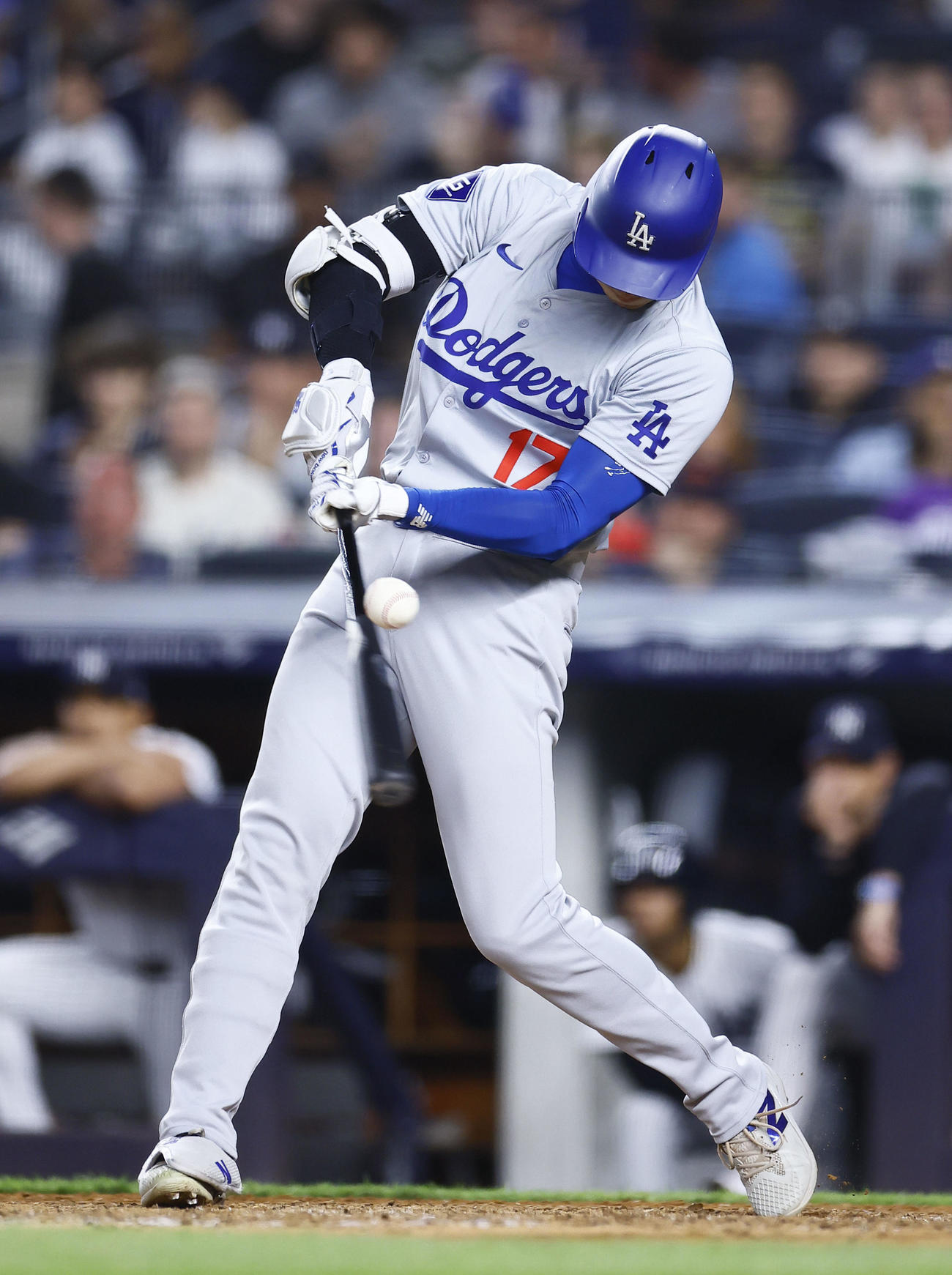 24年6月9日、ヤンキース対ドジャース　8回表、二塁打を放つドジャース大谷
