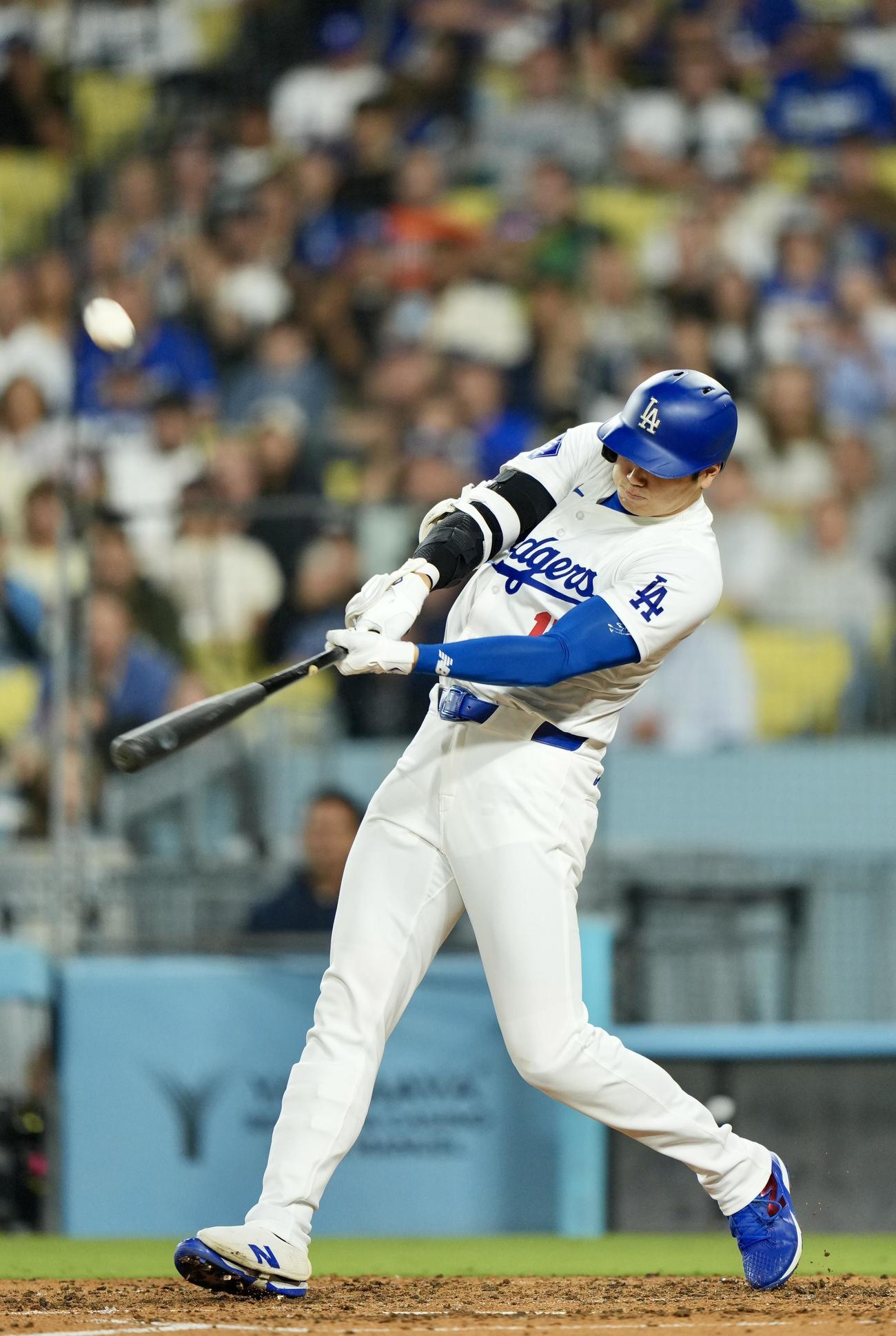 ドジャース対レンジャーズ　5回裏ドジャース2死、中飛に倒れる大谷（撮影・横山健太）