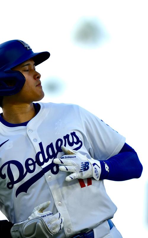 ドジャース対ロイヤルズ 3回裏ドジャース2死、二ゴロに倒れる大谷(撮影・横山健太)