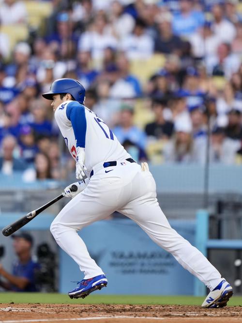ドジャース対ロイヤルズ 5回裏ドジャース1死、一ゴロに倒れる大谷(撮影・横山健太)