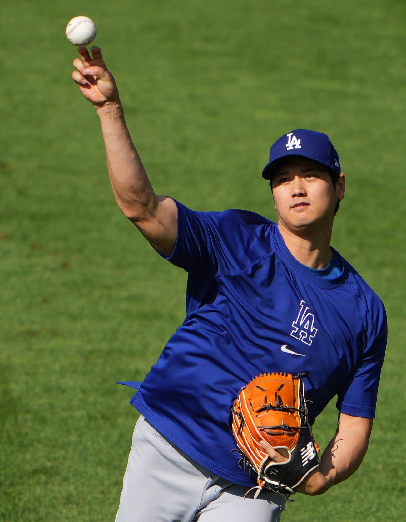 ロッキーズ対ドジャース　キャッチボールをするドジャース大谷（撮影・横山健太）