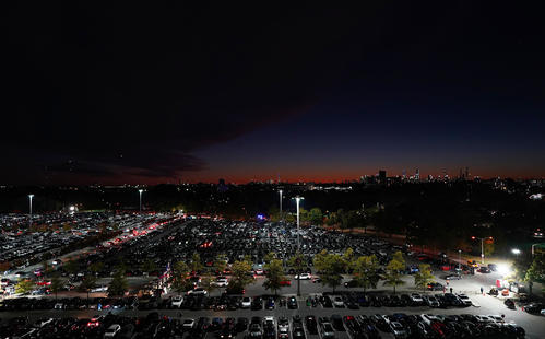 リーグ優勝シリーズ第4戦 シティフィールドから見えるマンハッタンの夜景(撮影・菅敏)