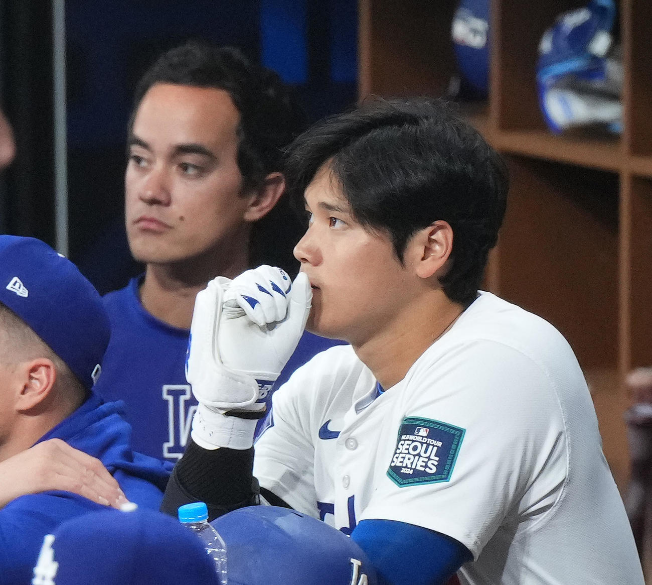 大谷翔平と、大谷の通訳を務めるウィル・アイアトン氏（左）（2024年3月撮影）