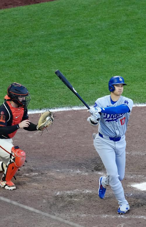 ジャイアンツ対ドジャース　9回表ドジャース無死、三振に倒れる大谷（撮影・横山健太）
