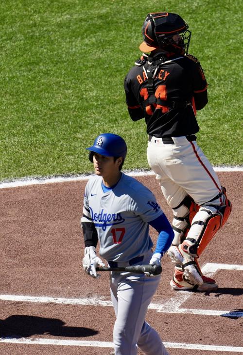 ジャイアンツ対ドジャース　1回表ドジャース無死、三振に倒れる大谷（撮影・横山健太）
