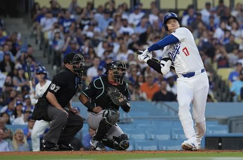 ドジャース対ダイヤモンドバックス　3回表ドジャース無死、三振に倒れる大谷（撮影・横山健太）
