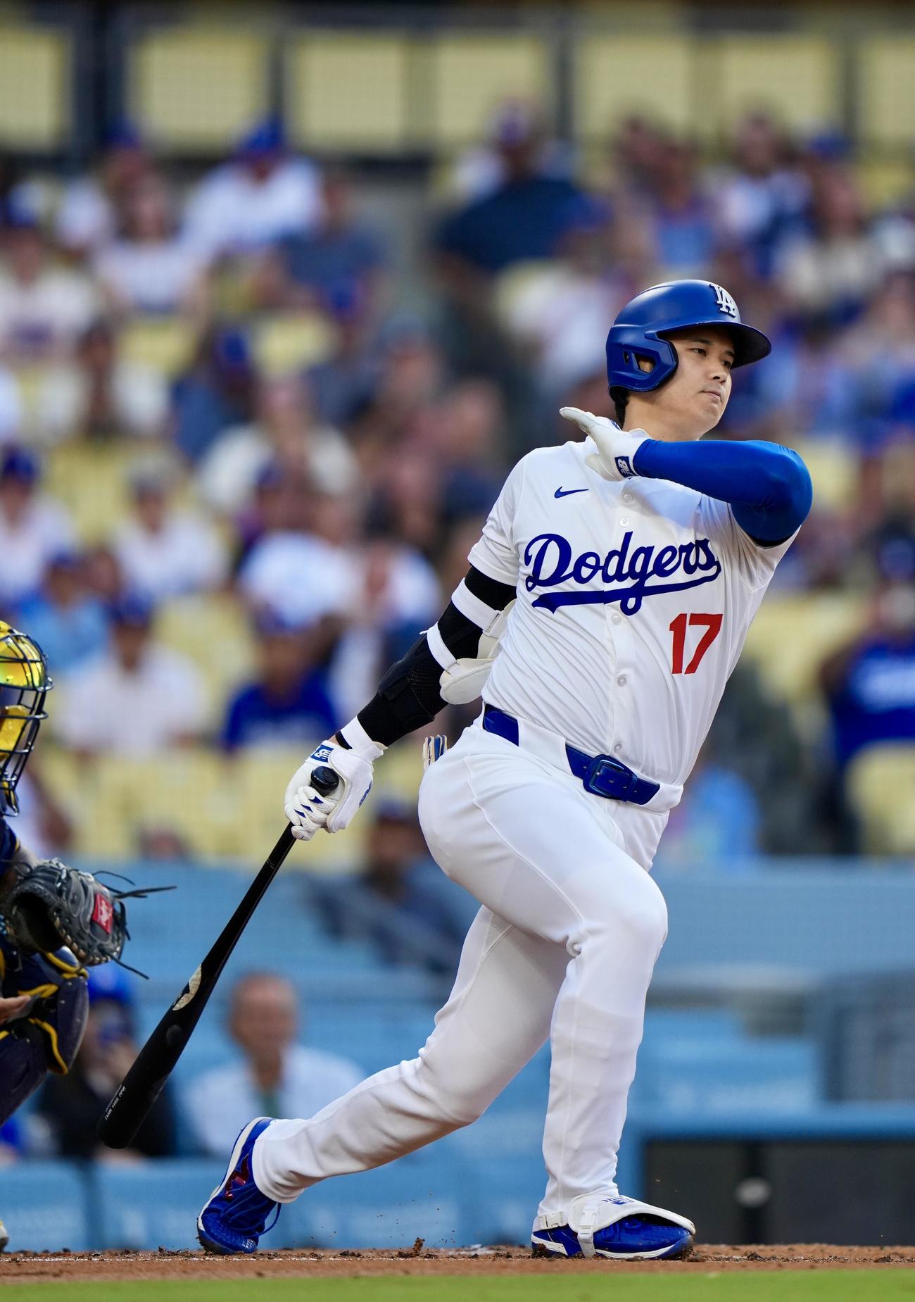 ドジャース対ブルワーズ　1回裏ドジャース無死、三振に倒れる大谷（撮影・横山健太）