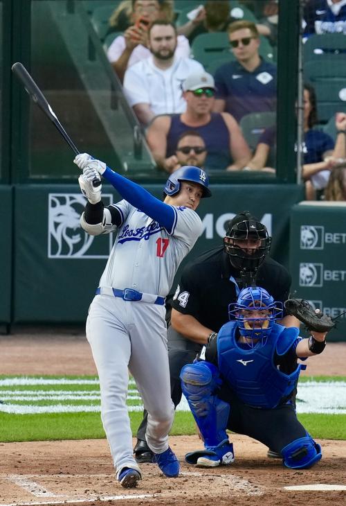 タイガース対ドジャース　5回表ドジャース2死、左飛に倒れる大谷（撮影・横山健太）