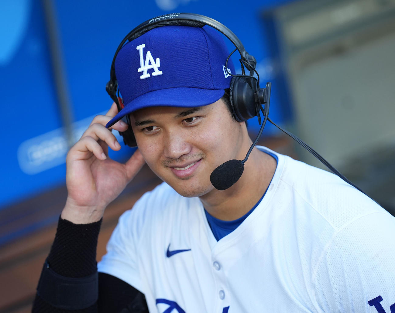ドジャース対レッドソックス　試合後、取材に応じるドジャース大谷（撮影・横山健太）