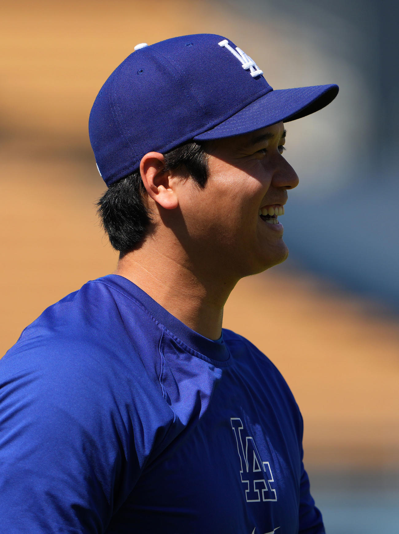ドジャース対ジャイアンツ　キャッチボールを終え引き揚げるドジャース大谷（撮影・横山健太）