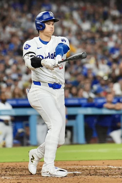 ドジャース対ジャイアンツ 5回裏ドジャース2死、三振に倒れる大谷(撮影・横山健太)