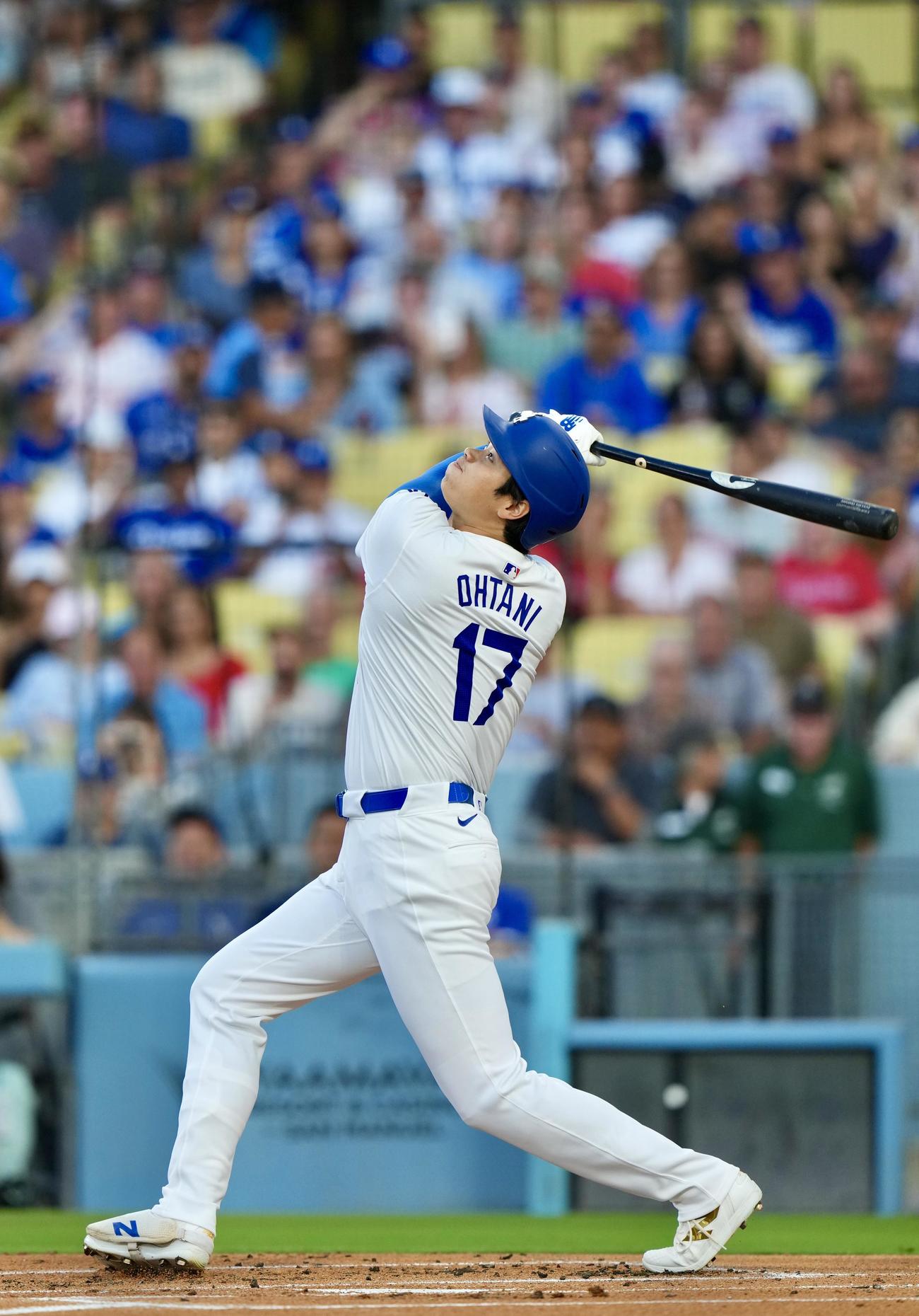 ドジャース対フィリーズ　1回裏ドジャース無死、三邪飛に倒れる大谷（撮影・横山健太）