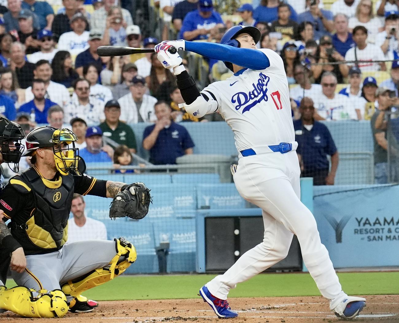 ドジャース対パイレーツ　1回裏ドジャース無死、空振り三振に倒れる大谷（撮影・横山健太）