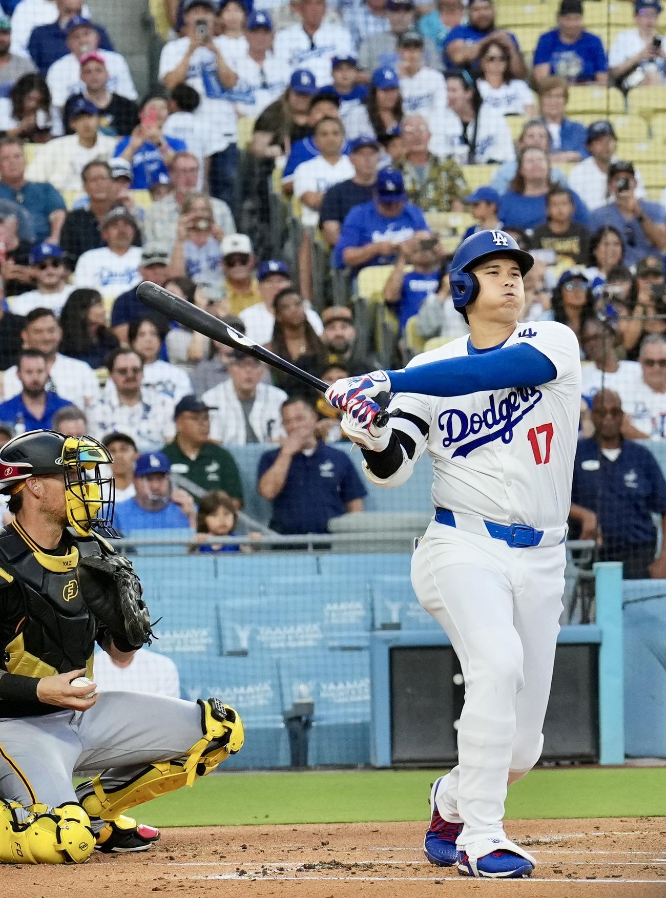 ドジャース対パイレーツ　1回裏ドジャース無死、空振り三振に倒れる大谷（撮影・横山健太）