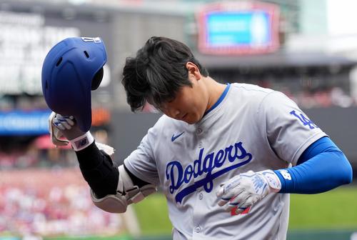 カージナルス対ドジャース　3回表ドジャース無死、三飛に倒れる大谷（撮影・横山健太）