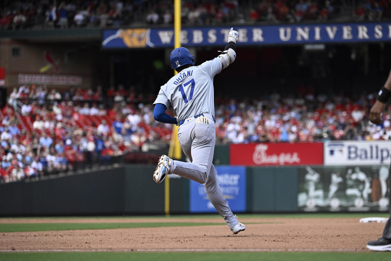 39号先制ソロを放ったドジャース大谷翔平（AP）