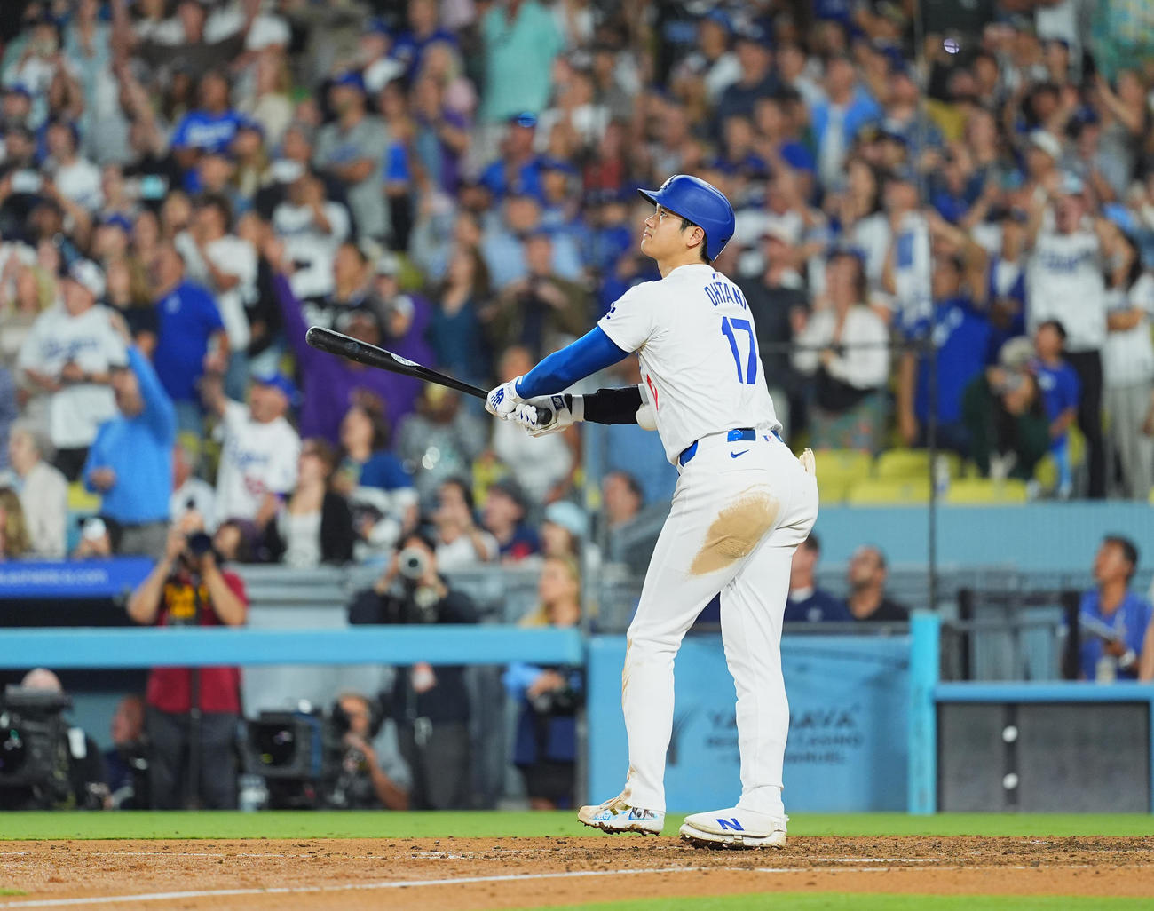 ドジャース対レイズ　9回裏ドジャース2死満塁、サヨナラ満塁本塁打を放つ大谷（撮影・菅敏）
