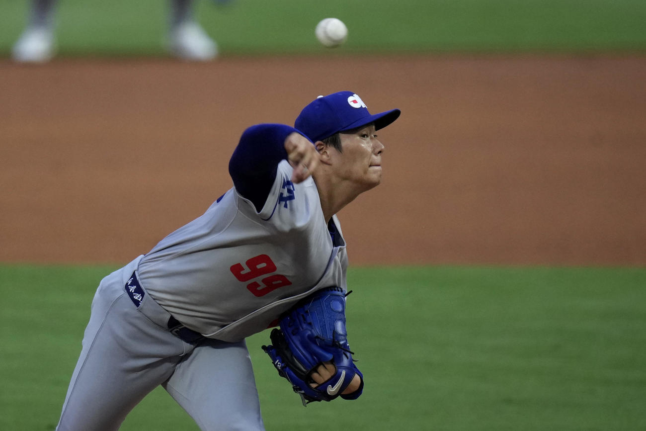 ドジャース山本由伸投手が、テキサス州ラウンドロックで行われた3Aオクラホマシティ・ドジャースのリハビリ登板で、テキサス・ラウンドロック・エクスプレス相手に投球した(AP)